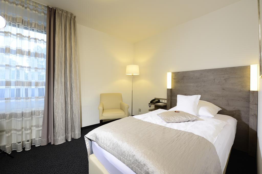 Hotel Spiegel Keulen Buitenkant foto