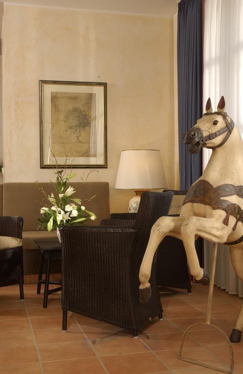 Hotel Spiegel Keulen Buitenkant foto