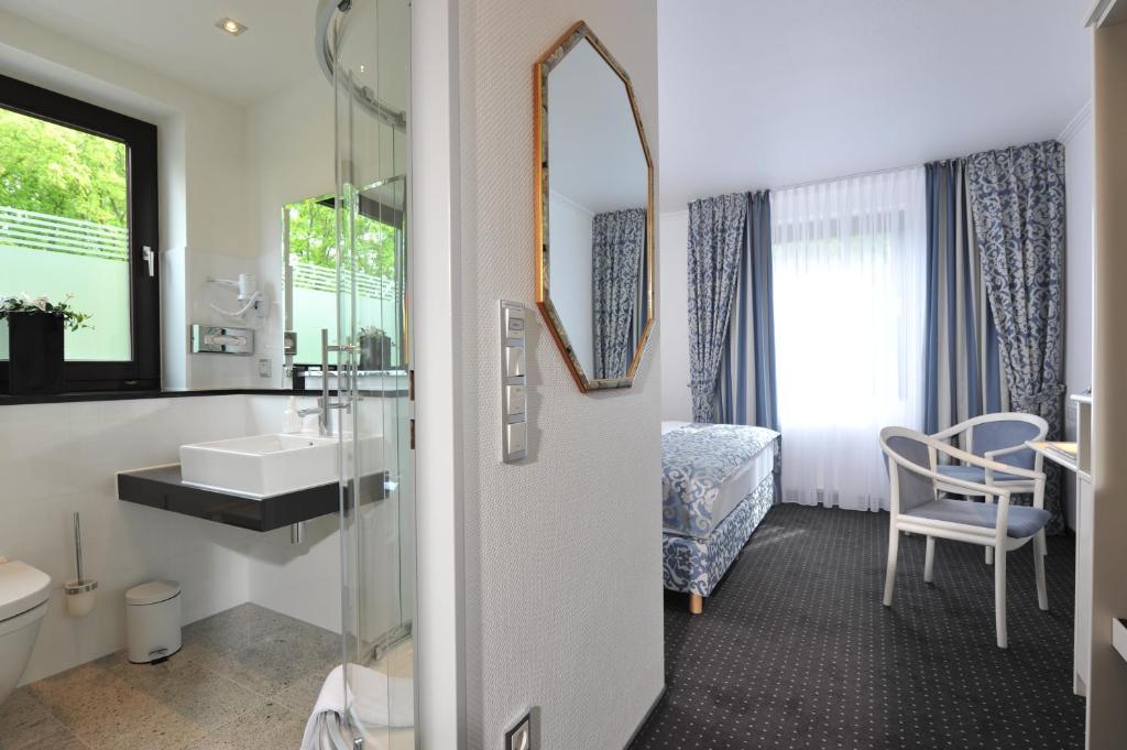 Hotel Spiegel Keulen Kamer foto